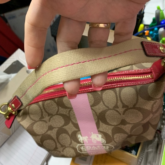 Authentic Coach Mini Bag - Picture 5 of 7
